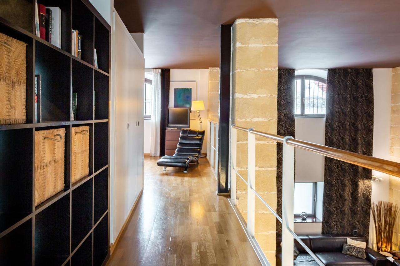 Artqhost Jerez Huge Loft & Free Parking Apartment Jerez de la Frontera Exterior photo